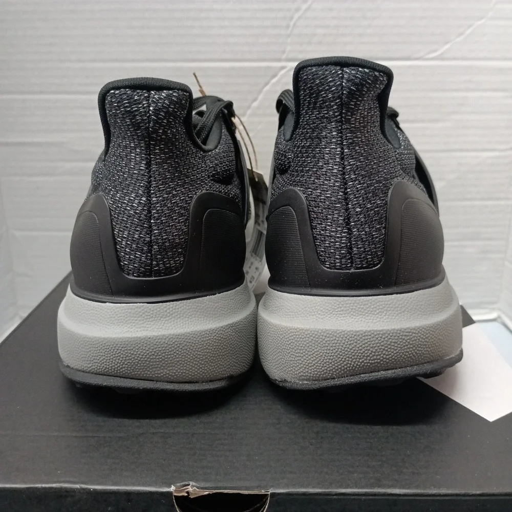 Adidas Ultradream DNA Men 10.5 Sneakers Shoes Athletic Running Black Gray JP7690